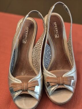 Sperry Metallic Gold Slingback Wedges with Brown Bow Accents